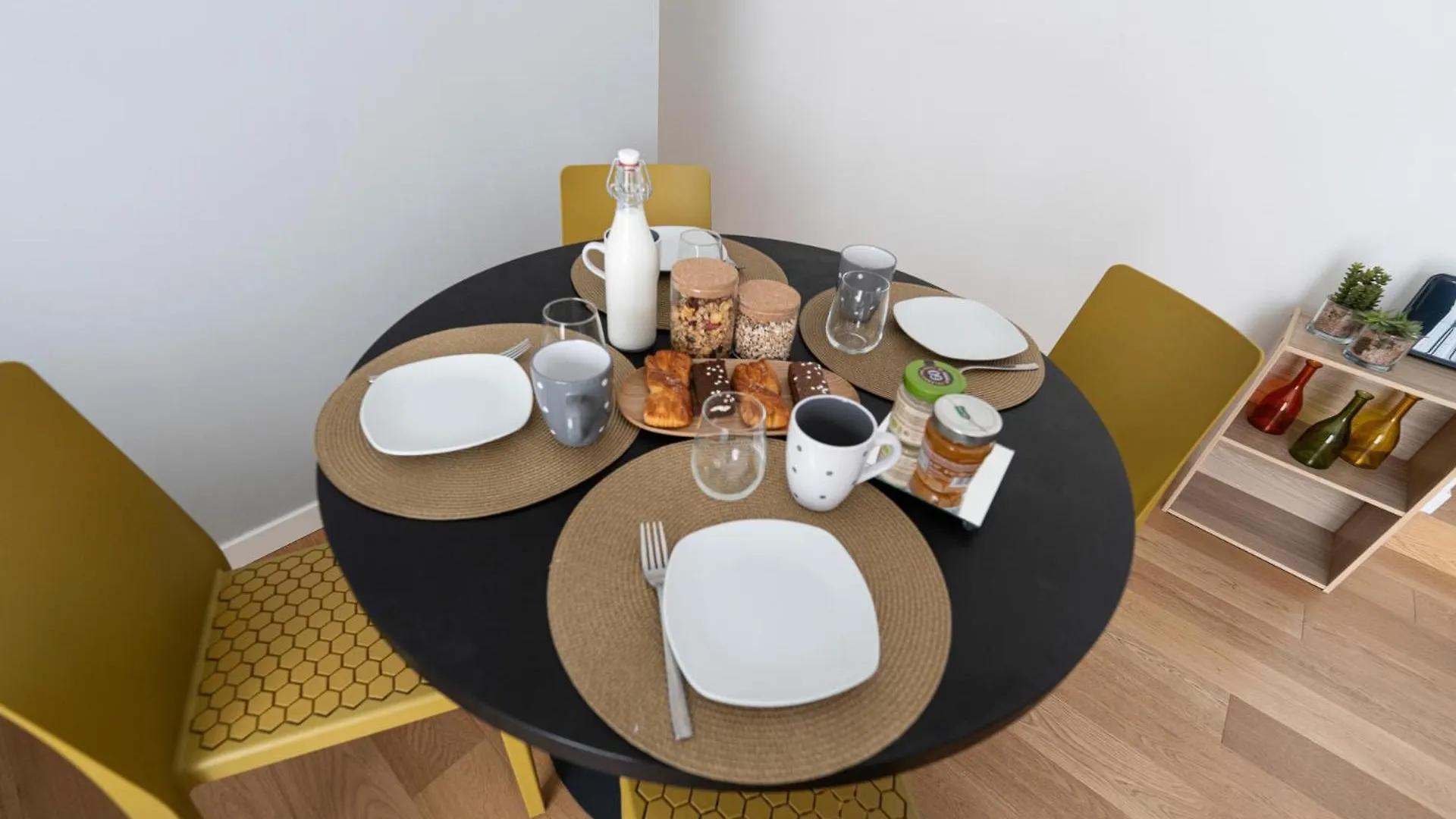 Apartament Elegant Suite In The Heart Of Mediolan